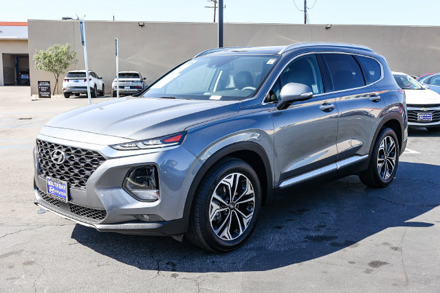 Used 2019 Hyundai Santa Fe Limited w/ Cargo Package FWD image 3