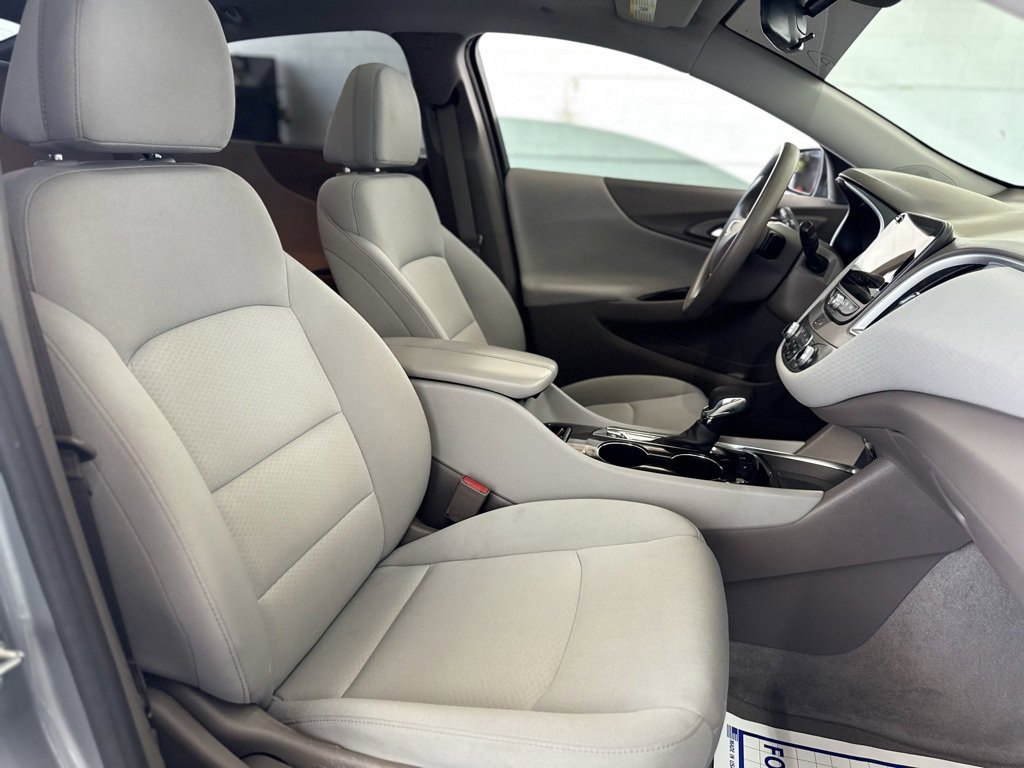 Used 2024 Chevrolet Malibu LT image 46