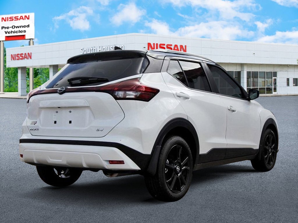 Used 2024 Nissan Kicks SV FWD image 4