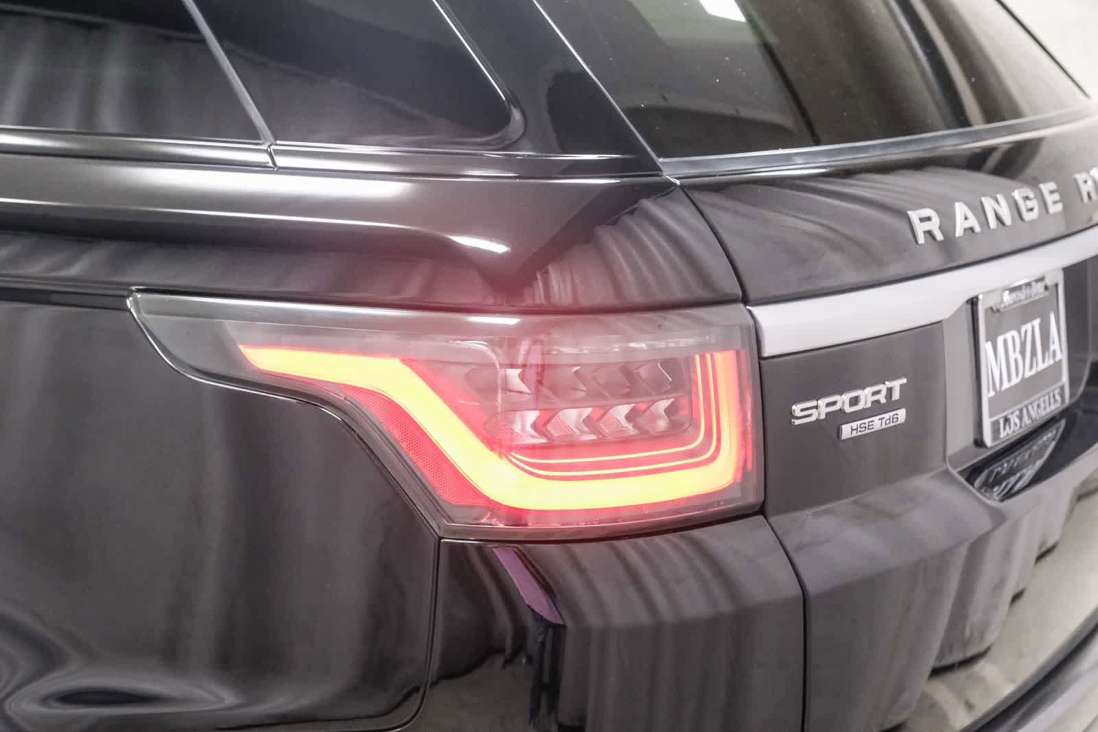 Used 2018 Land Rover Range Rover Sport HSE AWD/4WD image 7