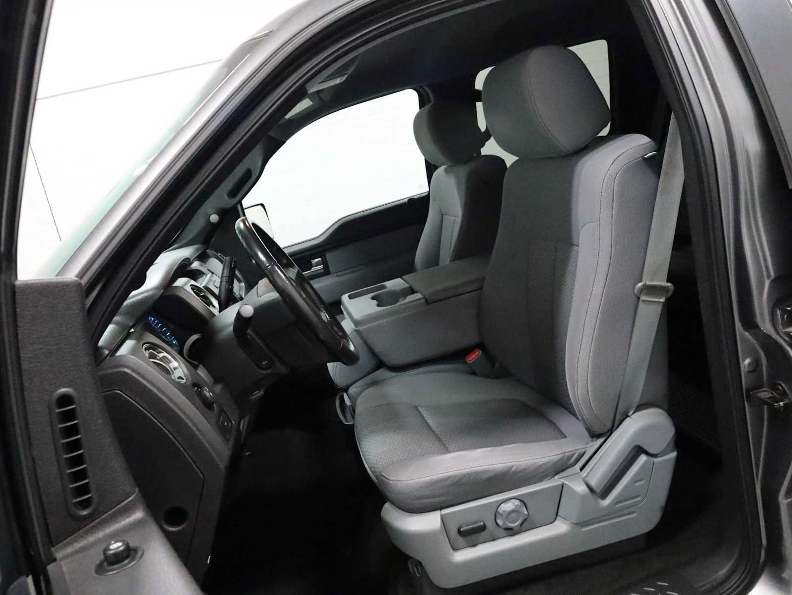 Used 2012 Ford F150 XLT w/ XLT Chrome Pkg AWD/4WD image 5