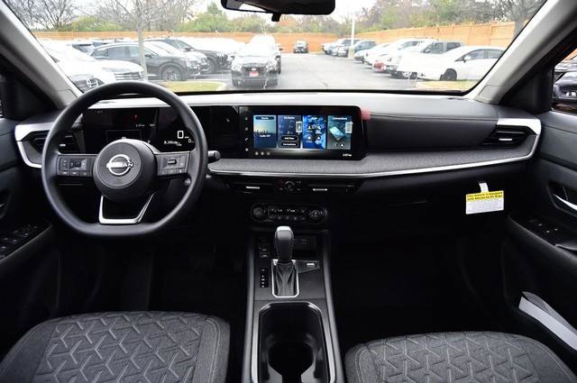 New 2026 Nissan Kicks SV w/ SV Premium Package image 8