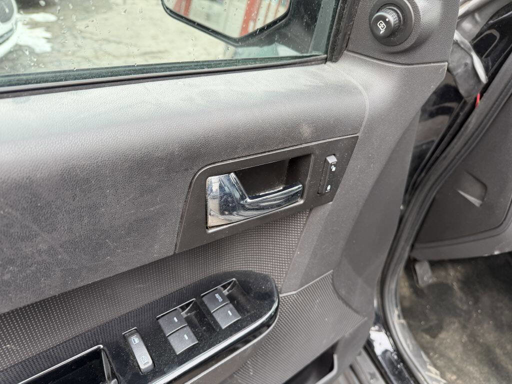 Used 2012 Ford Escape Limited image 9