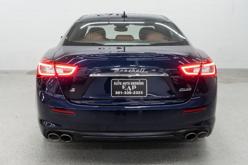 Used 2018 Maserati Ghibli S GranLusso RWD image 4
