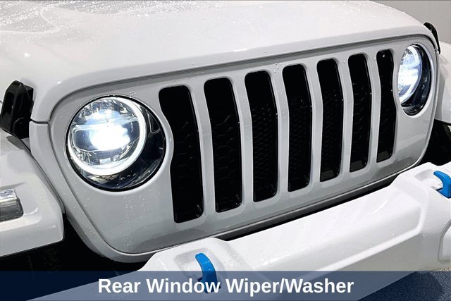 Used 2022 Jeep Wrangler Unlimited Sahara AWD/4WD image 44