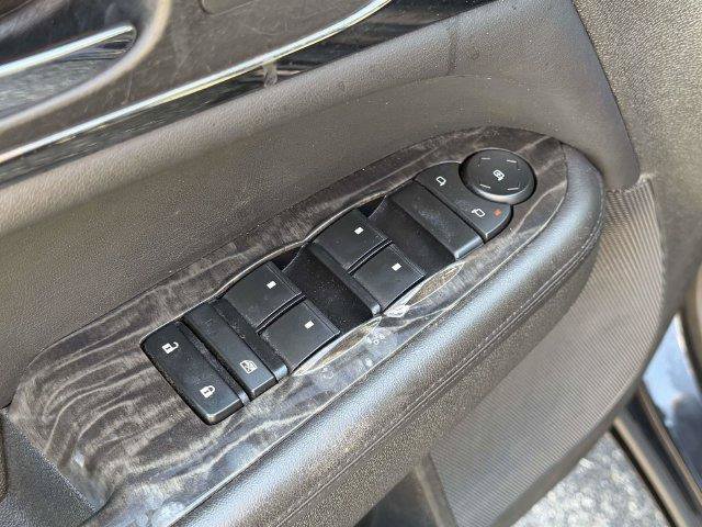 Used 2013 Buick Enclave Leather FWD image 19