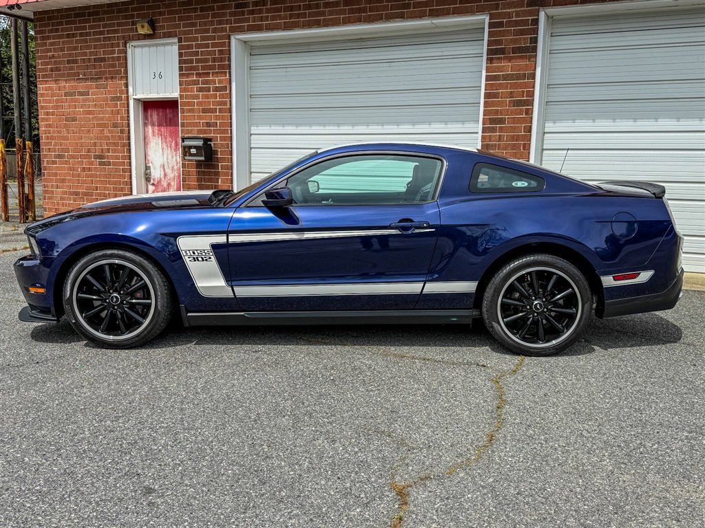 Used 2012 Ford Mustang Boss 302 w/ Boss 302 Accessory Pkg RWD image 20
