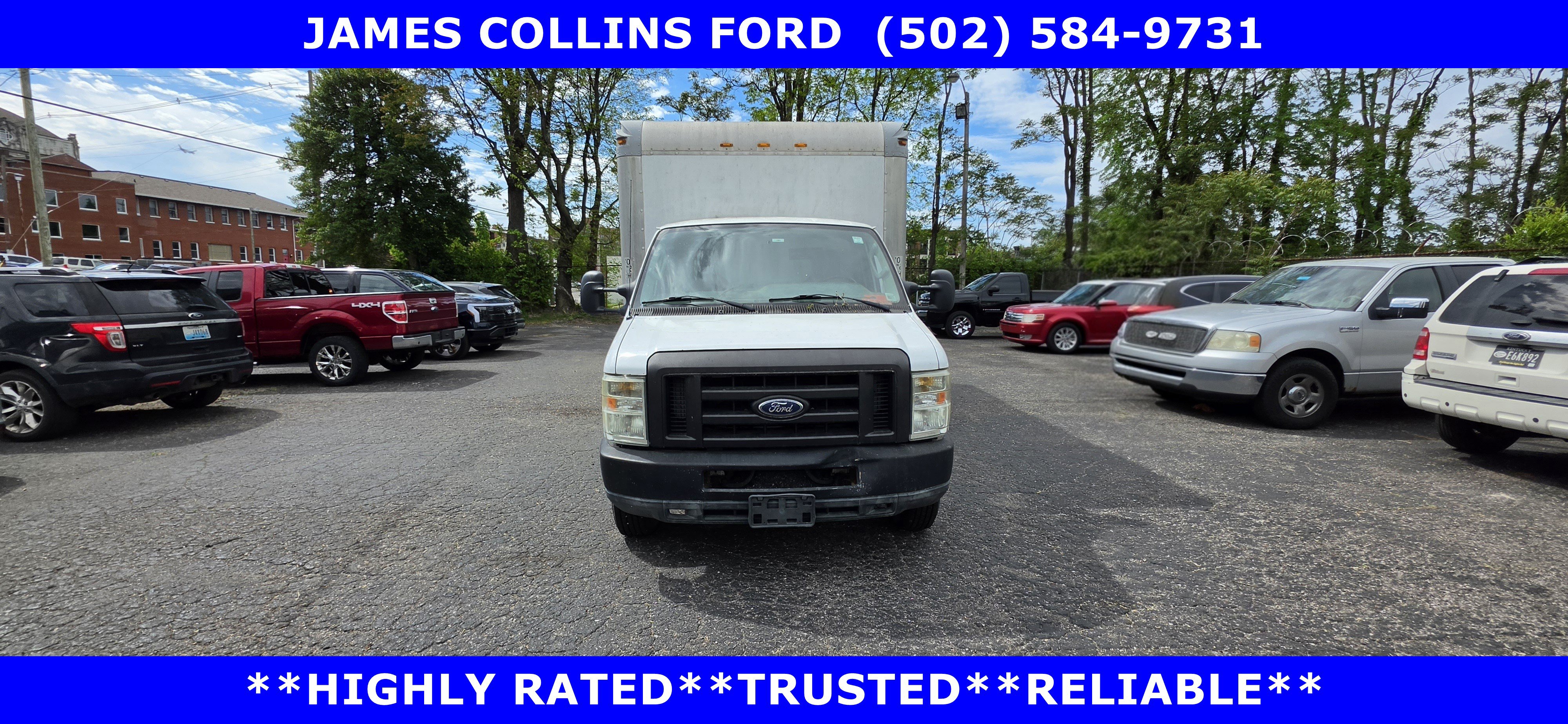 Used 2010 Ford E-350 and Econoline 350 Super Duty RWD image 3
