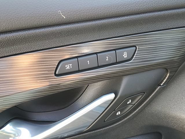 Used 2020 GMC Terrain SLT w/ Preferred Package FWD image 29