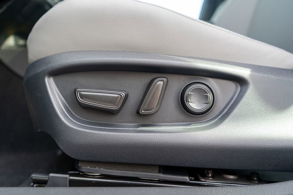 New 2026 Toyota Camry SE image 18