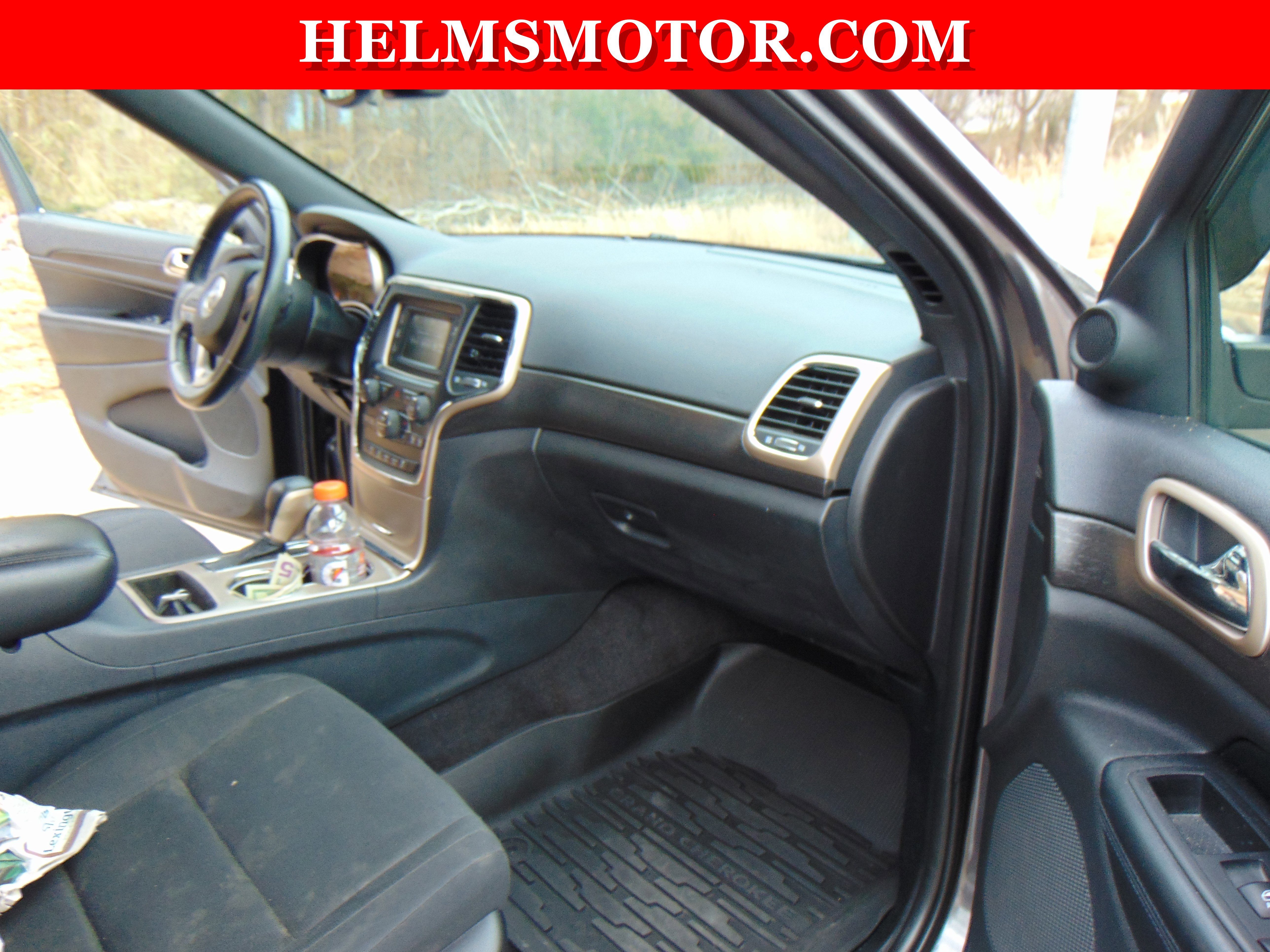 Certified 2017 Jeep Grand Cherokee Laredo w/ Quick Order Package 2BE image 37