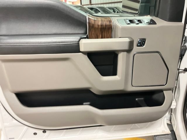 Used 2020 Ford F150 Lariat RWD image 17