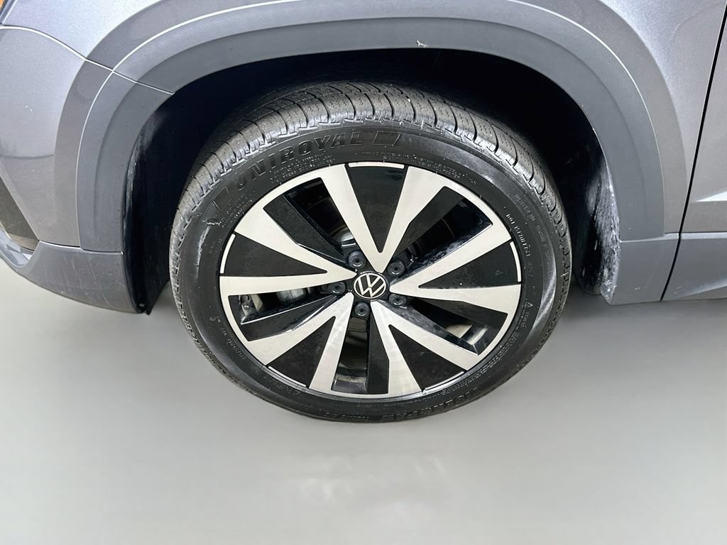 Used 2024 Volkswagen Taos SE FWD image 8