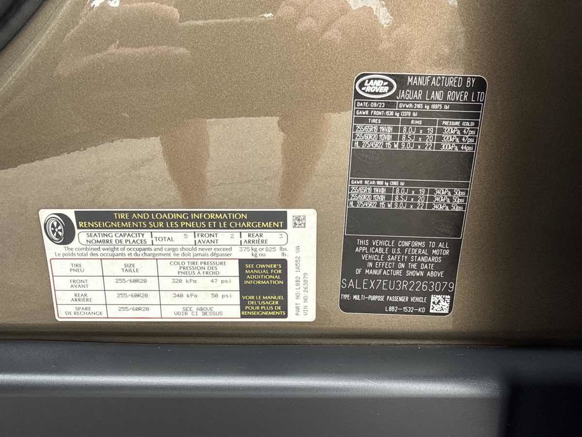 Used 2024 Land Rover Defender 110 X AWD/4WD image 26