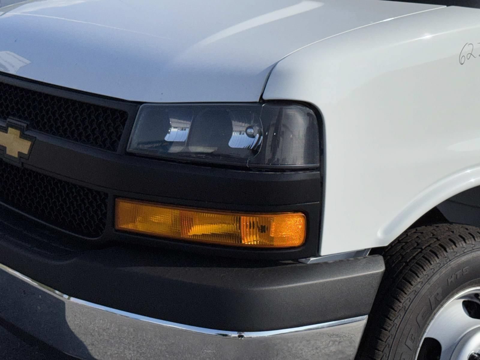 New 2026 Chevrolet Express 4500 w/ Power Convenience Package RWD image 8