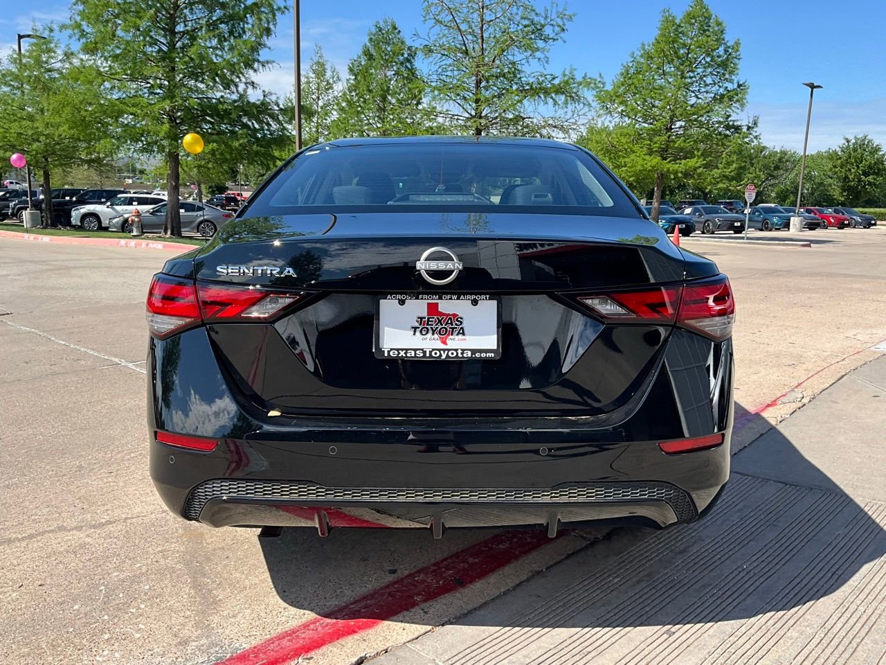 Used 2025 Nissan Sentra S image 7