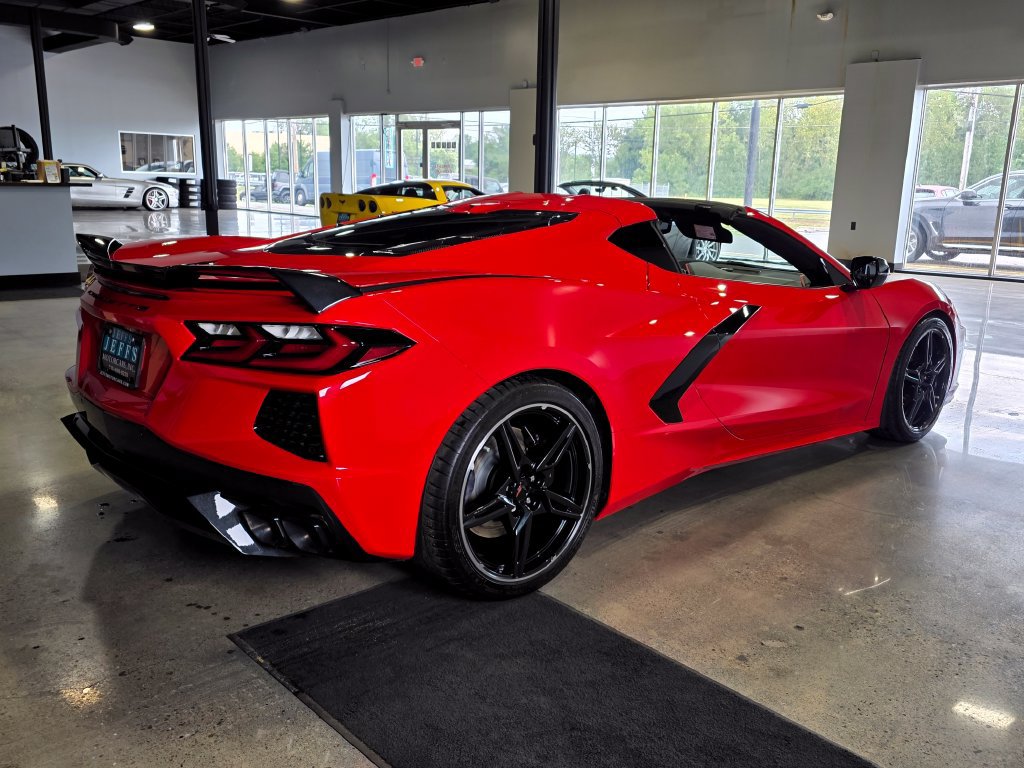 Used 2024 Chevrolet Corvette Stingray Preferred Cpe w/ Z51 Performance Package RWD image 7