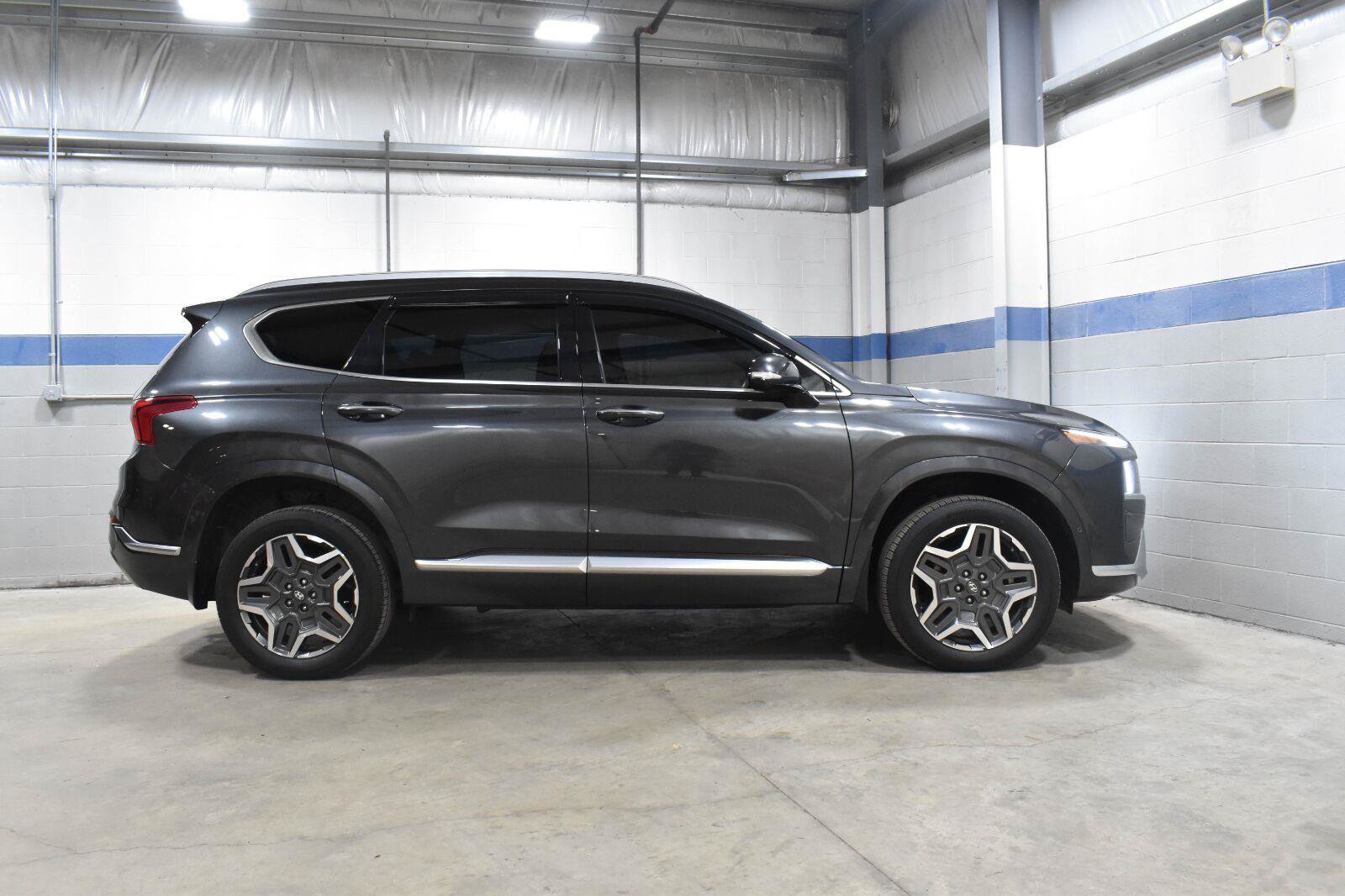 Used 2021 Hyundai Santa Fe Calligraphy AWD/4WD image 13