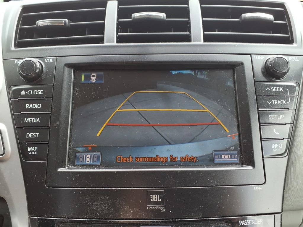 Used 2012 Toyota Prius V Five FWD image 20
