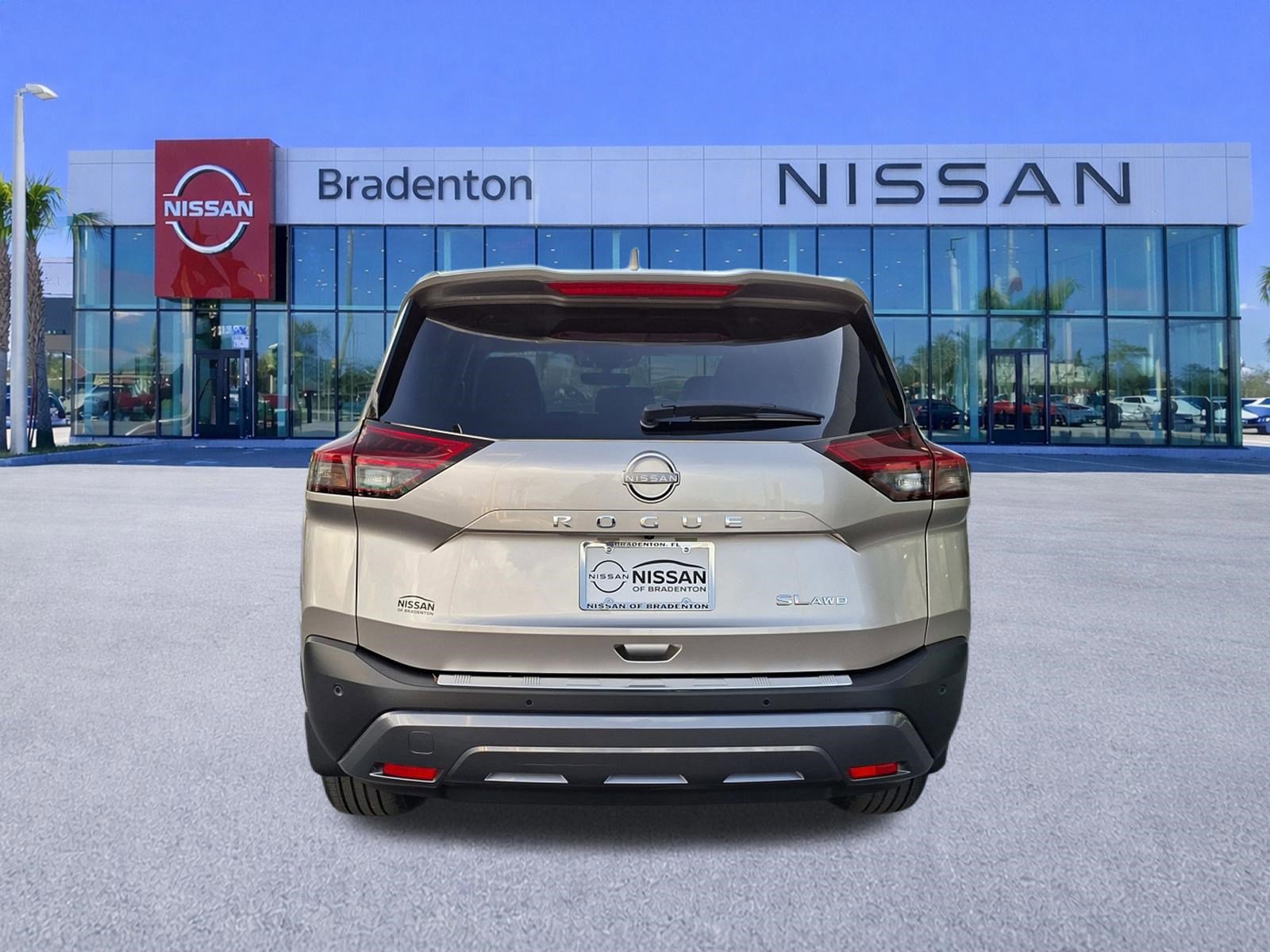 Used 2022 Nissan Rogue SL w/ SL Premium Package AWD/4WD image 6