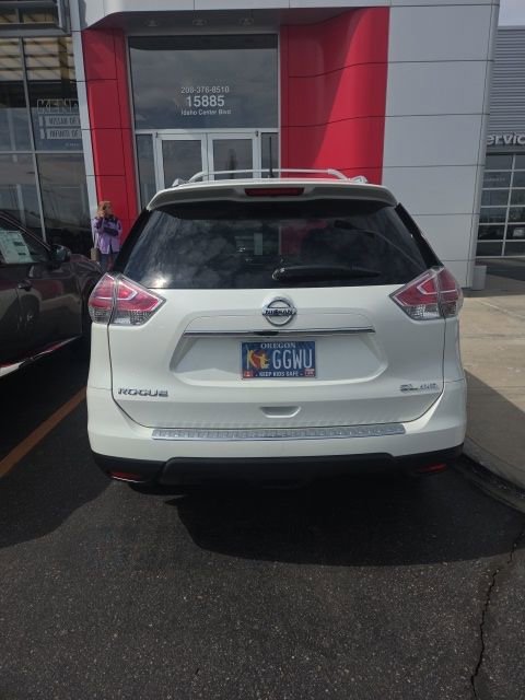 Used 2015 Nissan Rogue SL w/ SL Premium Package image 4