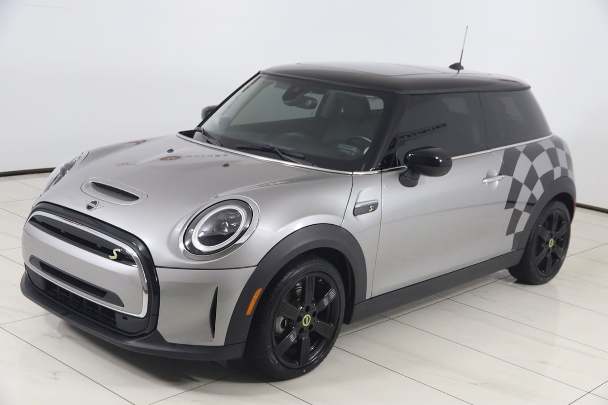 Used 2024 MINI Cooper SE FWD image 24