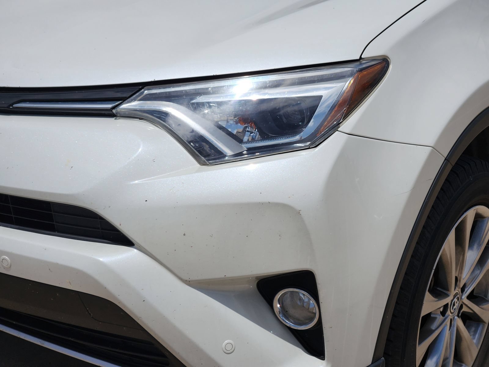 Used 2017 Toyota RAV4 Limited w/ Advanced Technology Package FWD image 11