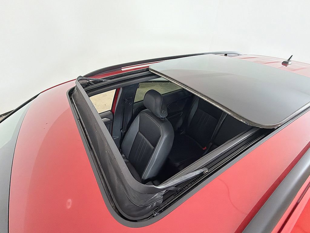 Used 2024 Volkswagen Tiguan SE R-Line image 17