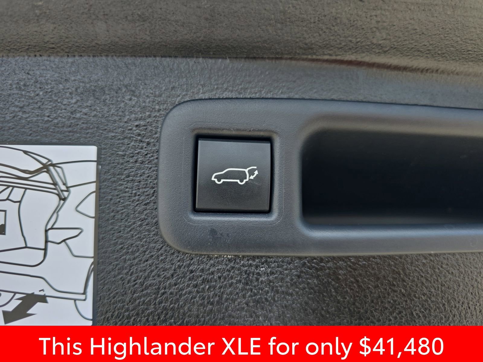 Used 2024 Toyota Highlander XLE AWD/4WD image 21