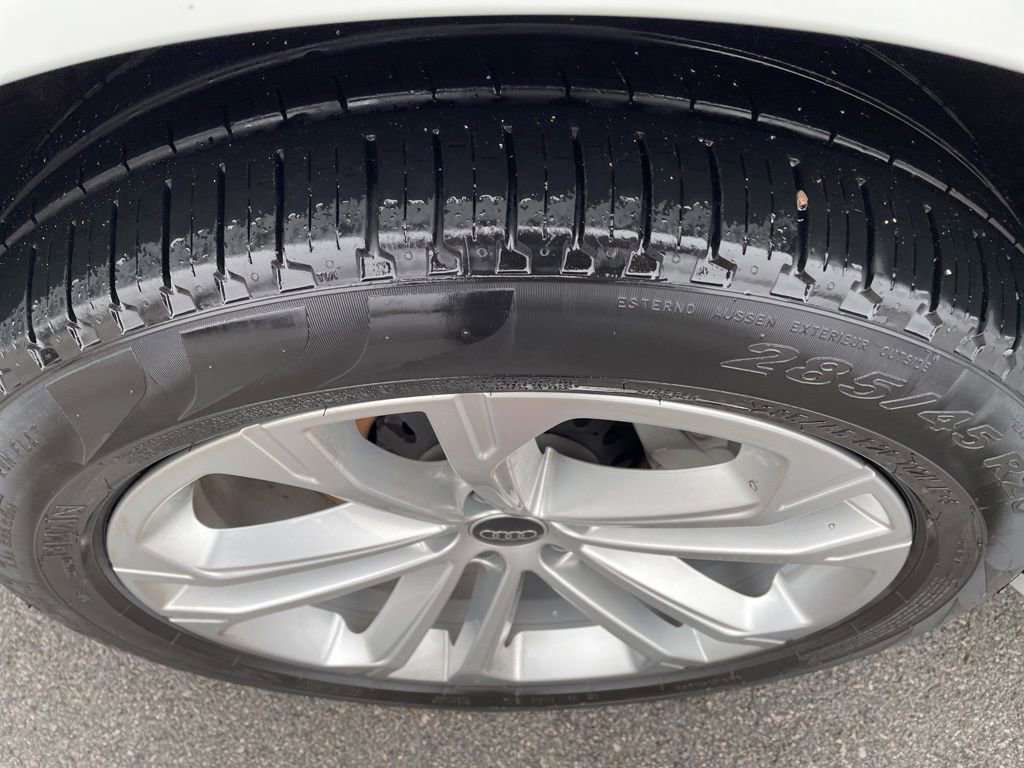 Used 2025 Audi Q7 3.0T Premium Plus image 32