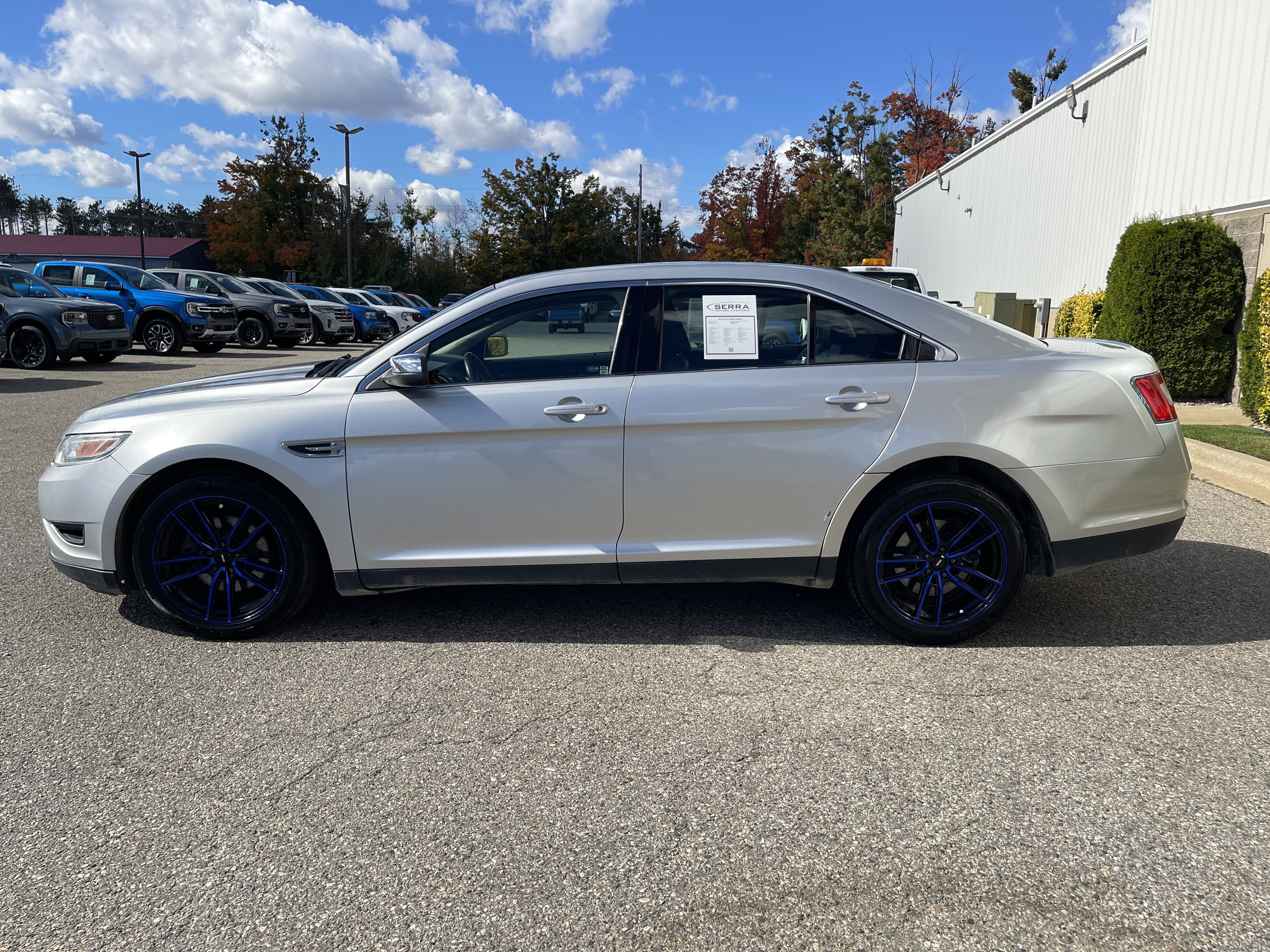 Used 2011 Ford Taurus Limited w/ 303A Rapid Spec Order Code AWD/4WD image 7