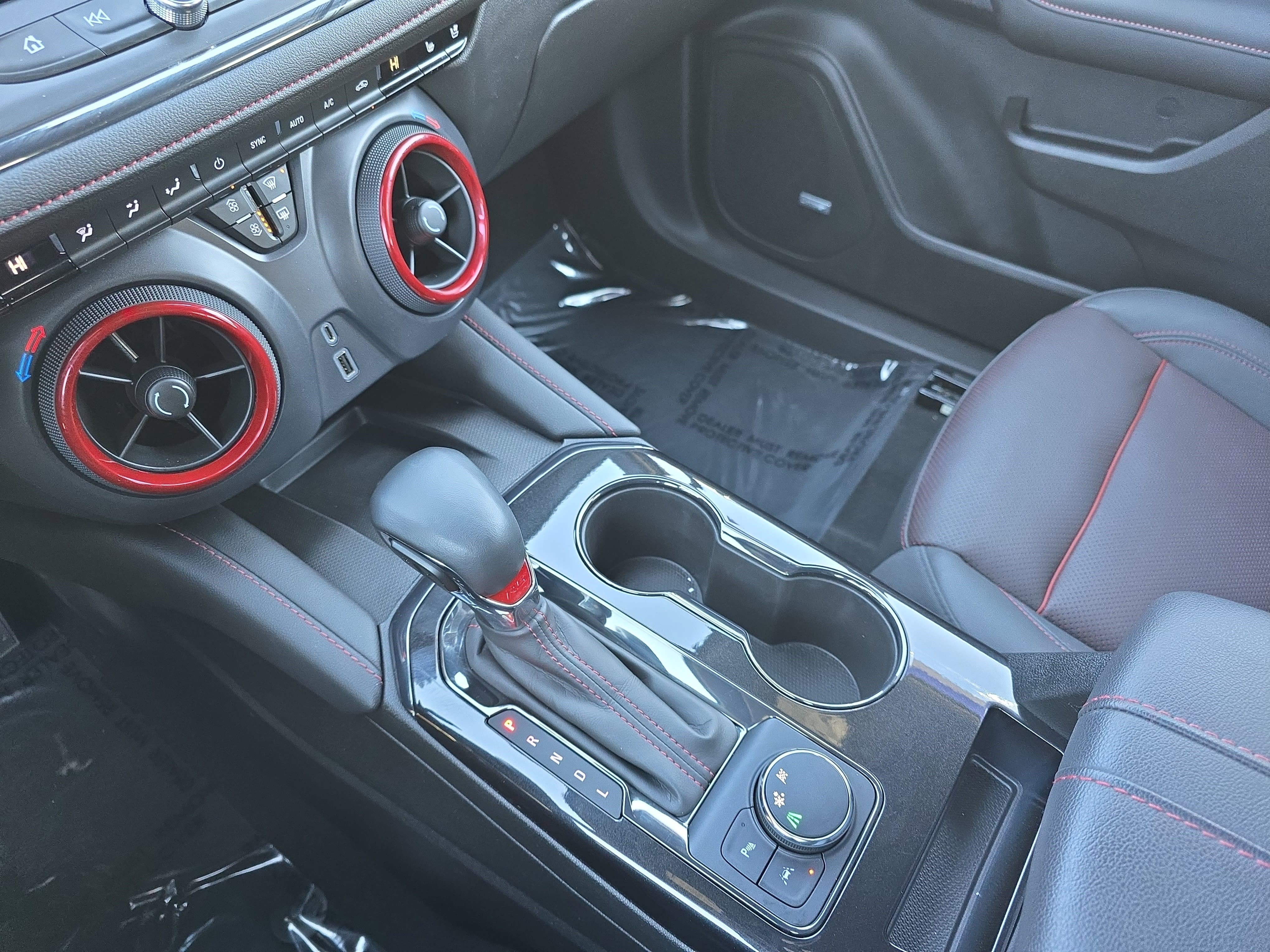 Used 2023 Chevrolet Blazer RS w/ Enhanced Convenience Package image 21