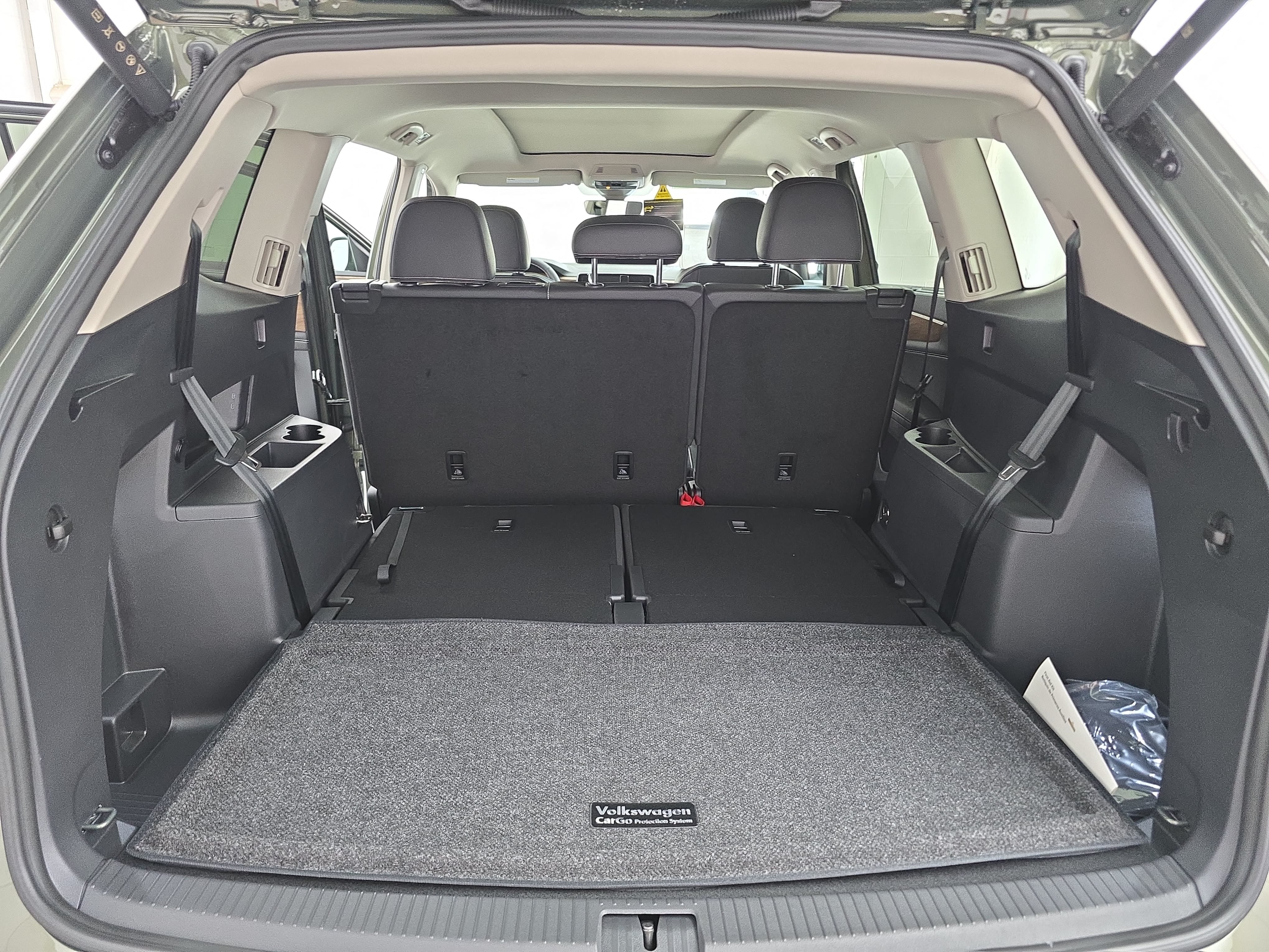 New 2026 Volkswagen Atlas SE FWD image 13