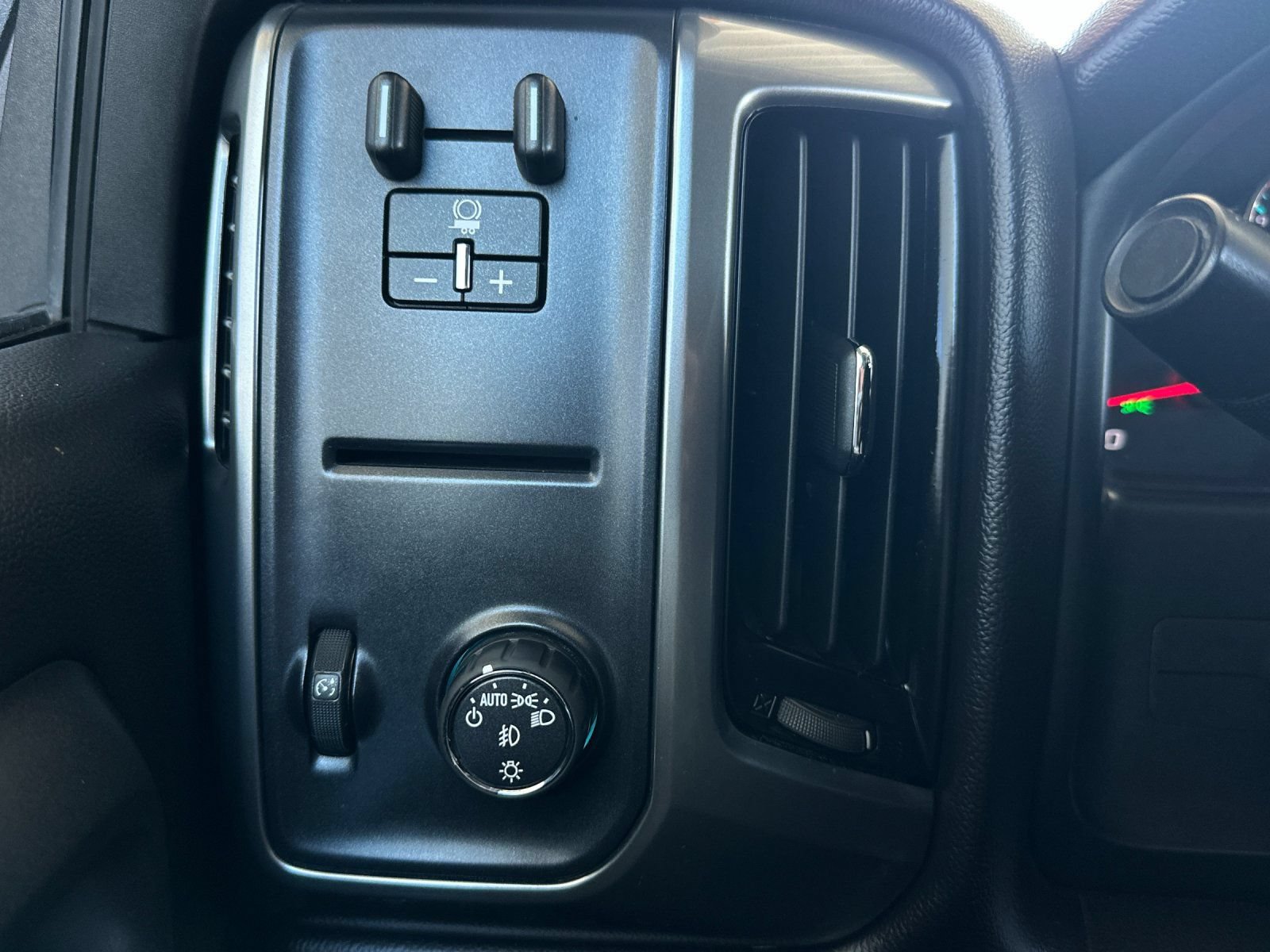 Used 2017 Chevrolet Silverado 1500 LT w/ All Star Edition RWD image 24