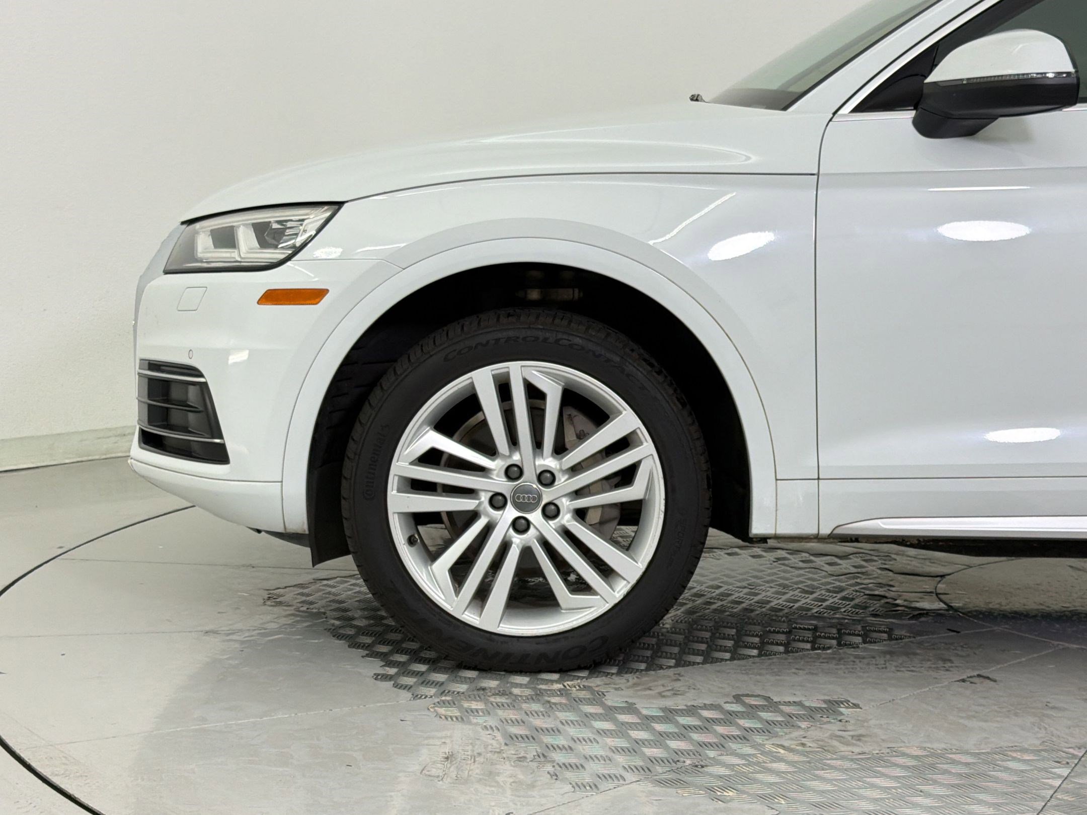 Used 2019 Audi Q5 2.0T Premium Plus w/ Premium Plus Package AWD/4WD image 23