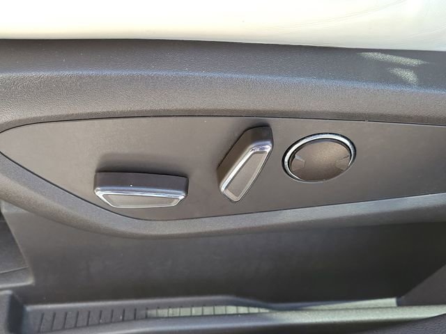 Certified 2023 Lincoln Nautilus Black Label w/ Class II Trailer Tow Package image 12