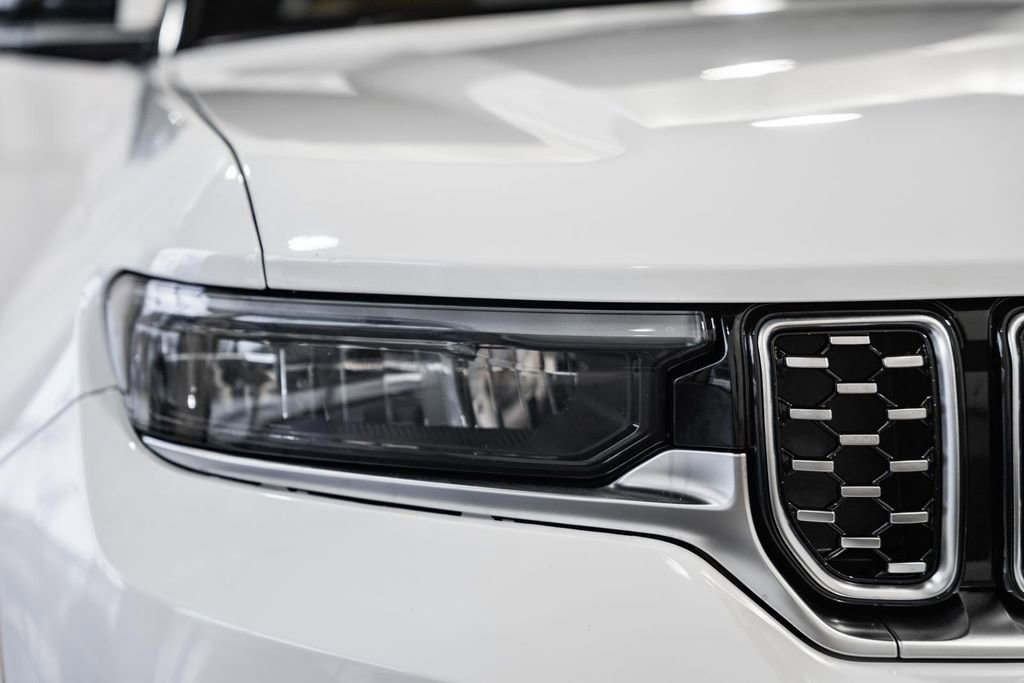 Certified 2024 Jeep Grand Cherokee Summit image 17