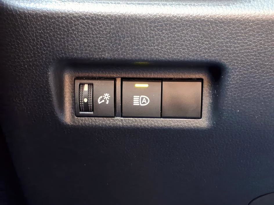 Certified 2023 Toyota RAV4 LE image 20