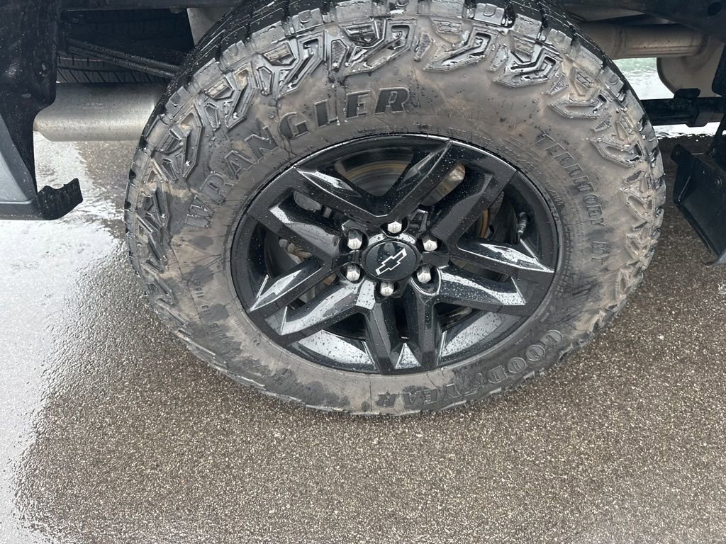 Used 2023 Chevrolet Silverado 1500 LT Trail Boss w/ Convenience Package II image 30