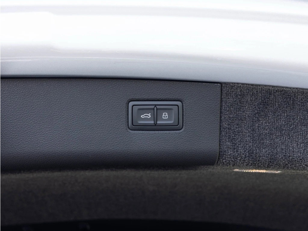 Certified 2024 Bentley Bentayga Extended Wheelbase image 45