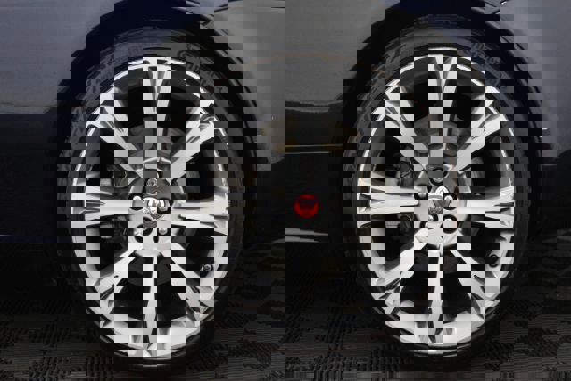 Used 2014 Jaguar XK Luxury image 9