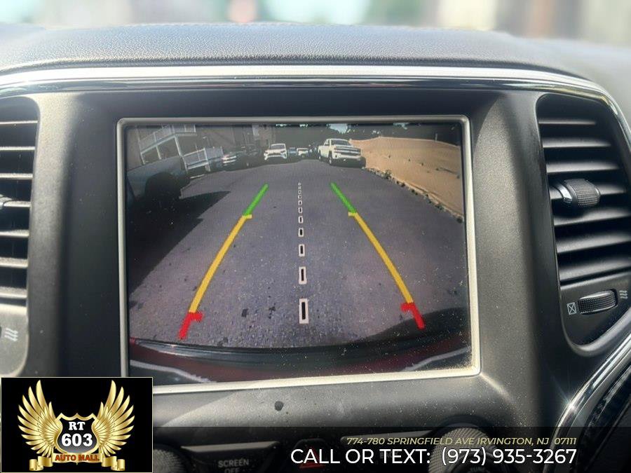 Used 2015 Jeep Grand Cherokee SRT w/ Trailer Tow Group IV AWD/4WD image 14