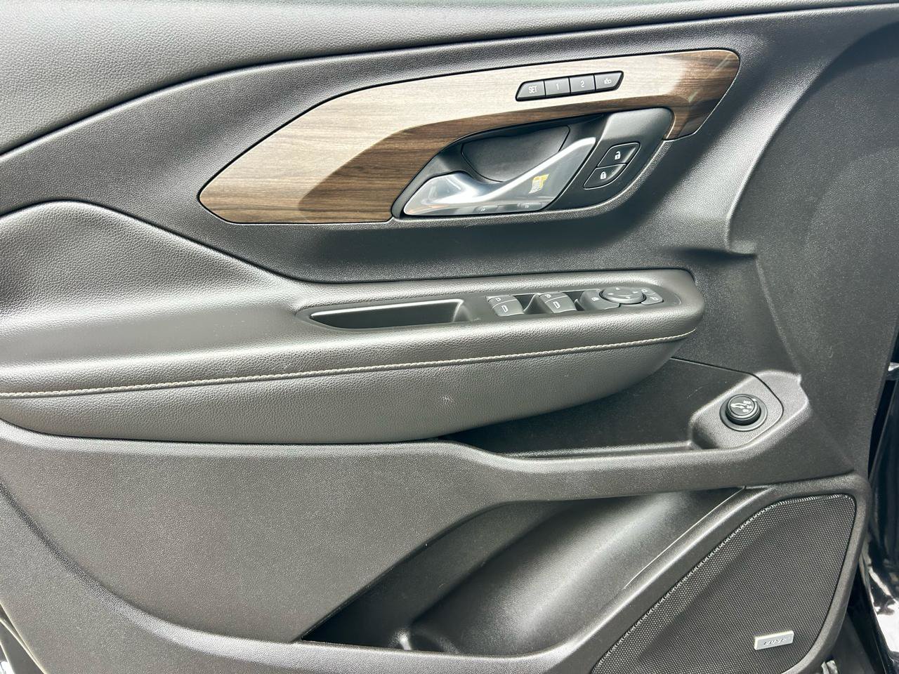 Used 2018 GMC Terrain Denali w/ Advanced Safety Package FWD image 7