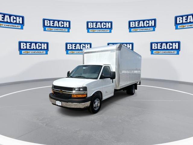 New 2026 Chevrolet Express 4500 w/ Power Convenience Package RWD image 4