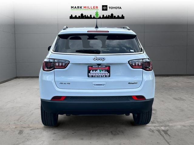 Used 2025 Jeep Compass Latitude AWD/4WD image 4