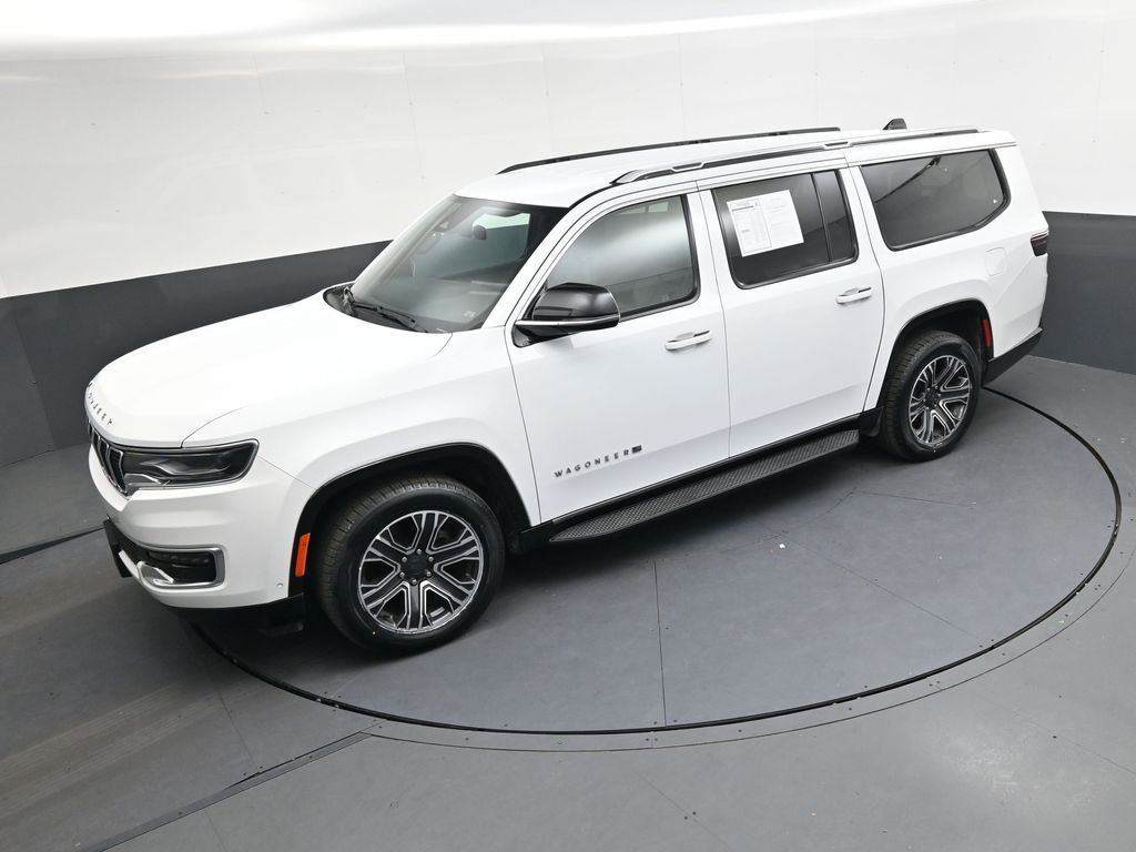 Used 2024 Jeep Wagoneer L Series II w/ Flexible Seating Group image 30