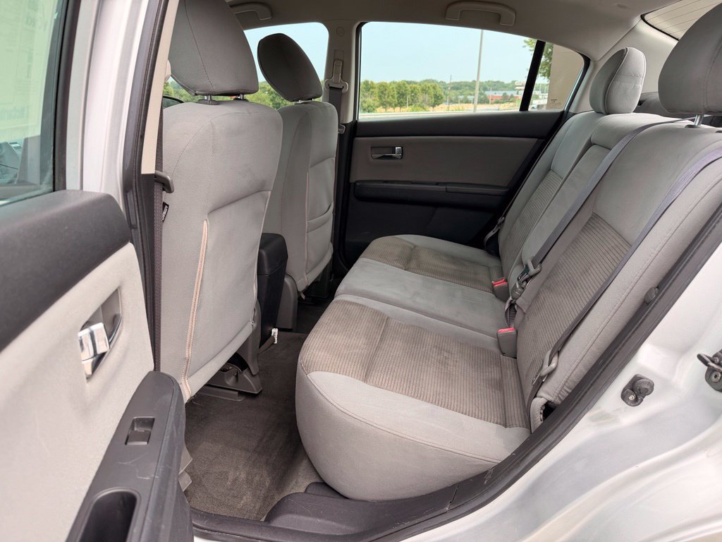 Used 2012 Nissan Sentra 2.0 SR FWD image 5