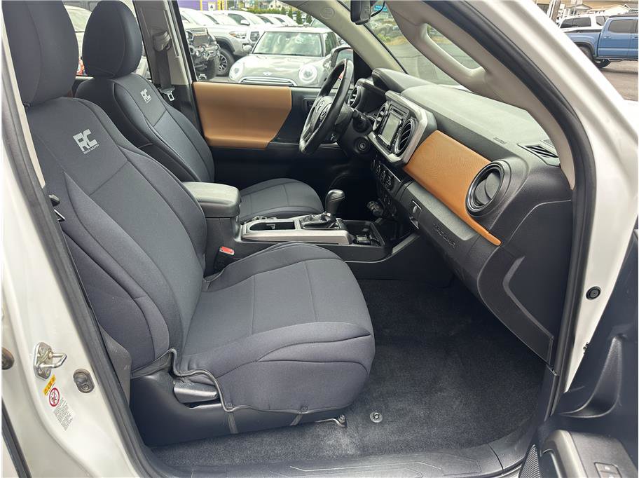 Used 2019 Toyota Tacoma 4x4 Double Cab image 20