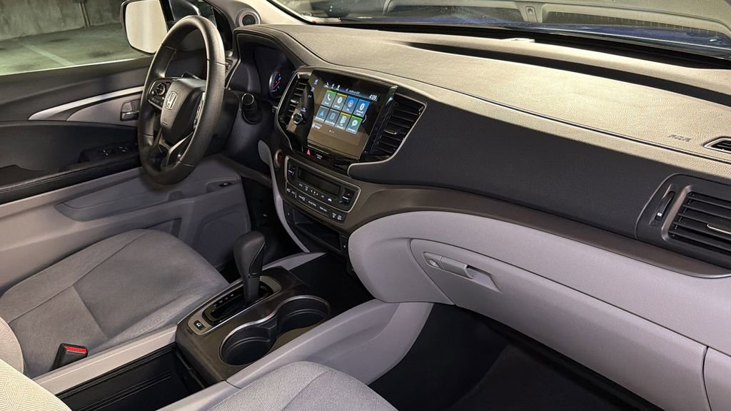 Used 2020 Honda Pilot EX image 10