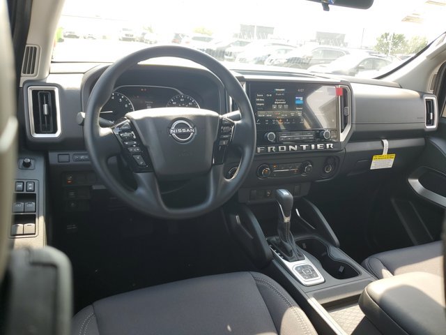 New 2027 Nissan Frontier SV w/ Tow Package AWD/4WD image 12
